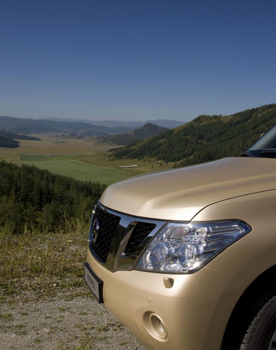  Nissan Patrol 2010 года  (фото 27 из 118)